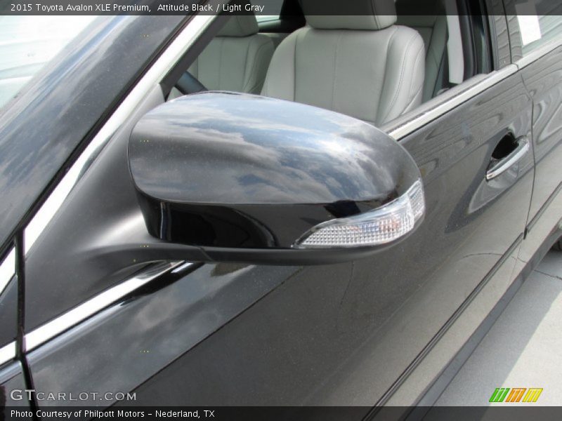 Attitude Black / Light Gray 2015 Toyota Avalon XLE Premium