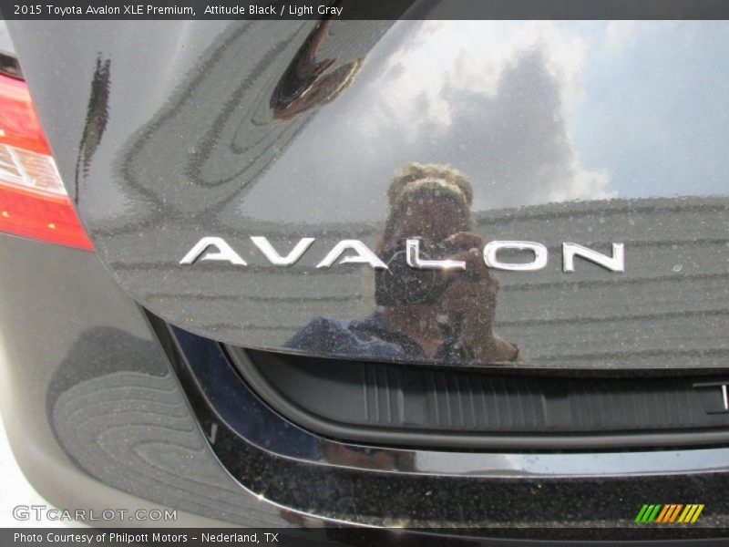 Attitude Black / Light Gray 2015 Toyota Avalon XLE Premium
