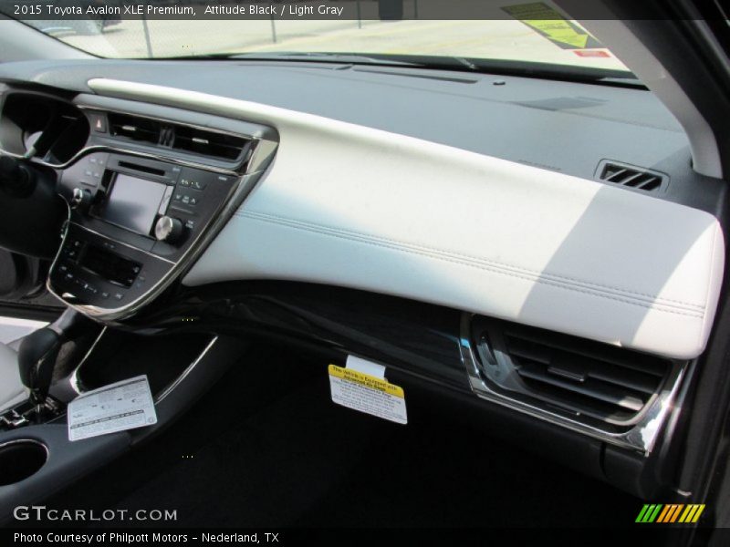 Attitude Black / Light Gray 2015 Toyota Avalon XLE Premium
