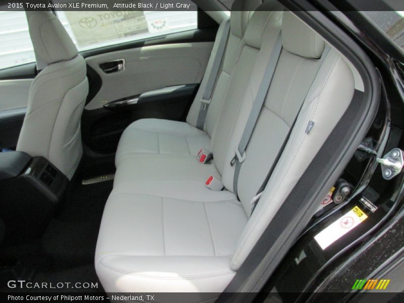 Attitude Black / Light Gray 2015 Toyota Avalon XLE Premium
