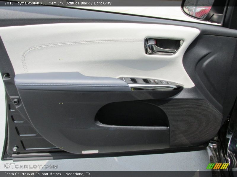 Attitude Black / Light Gray 2015 Toyota Avalon XLE Premium