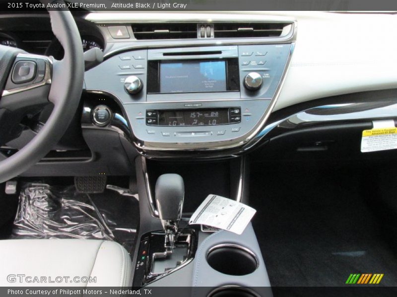 Attitude Black / Light Gray 2015 Toyota Avalon XLE Premium