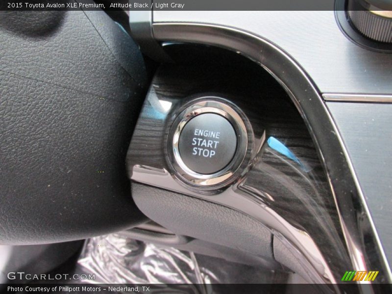 Attitude Black / Light Gray 2015 Toyota Avalon XLE Premium