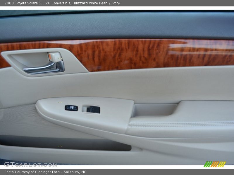 Blizzard White Pearl / Ivory 2008 Toyota Solara SLE V6 Convertible