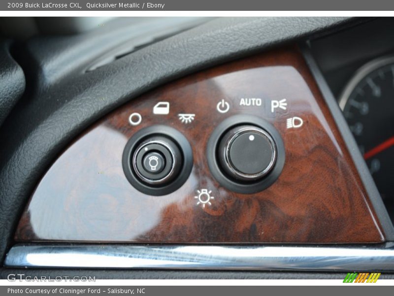 Quicksilver Metallic / Ebony 2009 Buick LaCrosse CXL