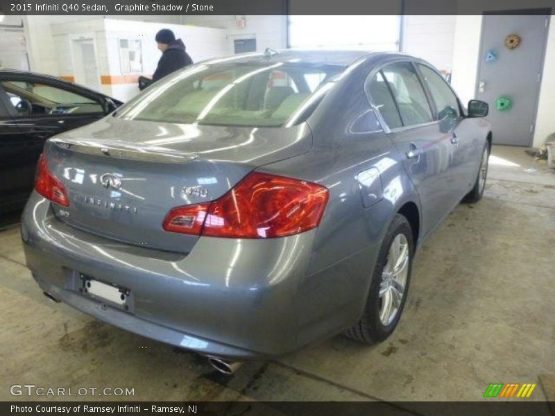  2015 Q40 Sedan Graphite Shadow