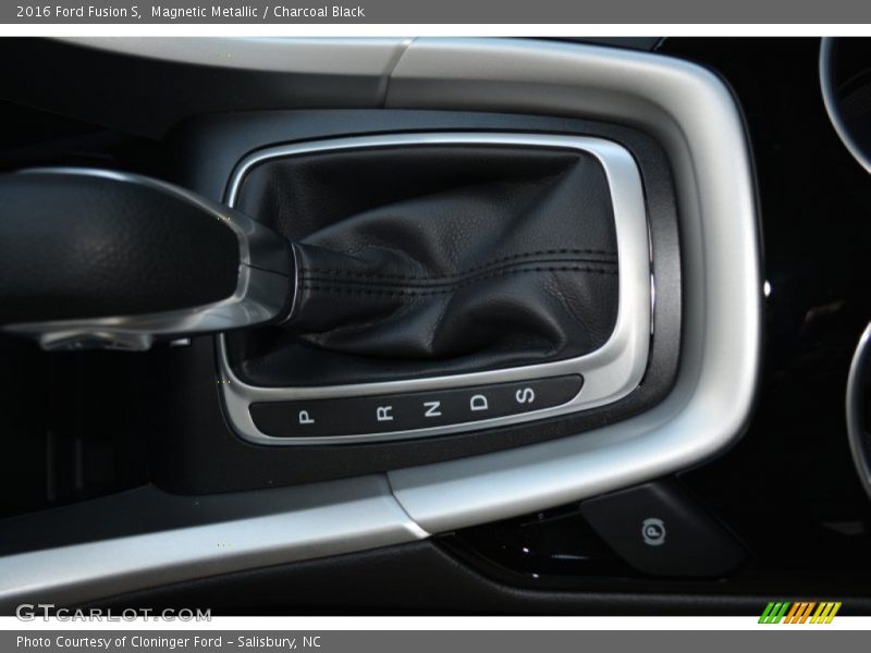 Magnetic Metallic / Charcoal Black 2016 Ford Fusion S