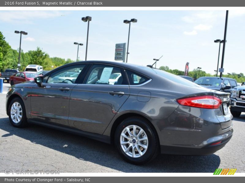 Magnetic Metallic / Charcoal Black 2016 Ford Fusion S