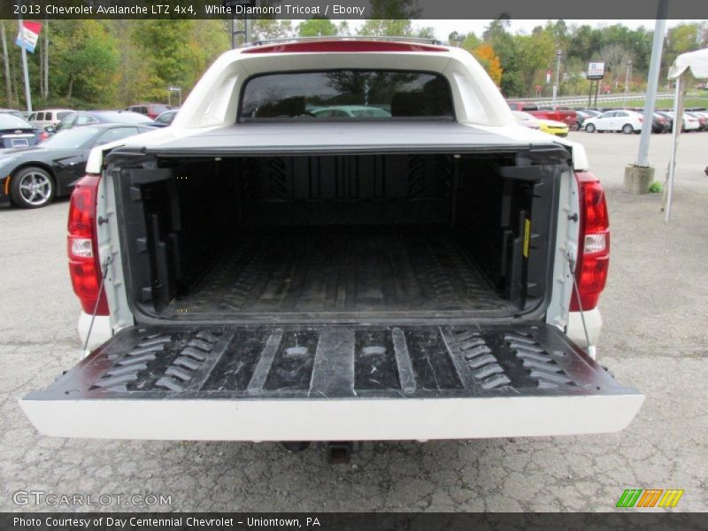 White Diamond Tricoat / Ebony 2013 Chevrolet Avalanche LTZ 4x4