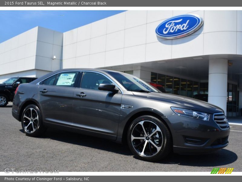 Magnetic Metallic / Charcoal Black 2015 Ford Taurus SEL