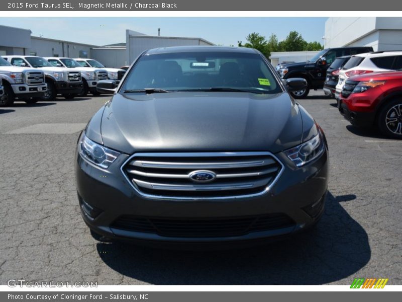Magnetic Metallic / Charcoal Black 2015 Ford Taurus SEL