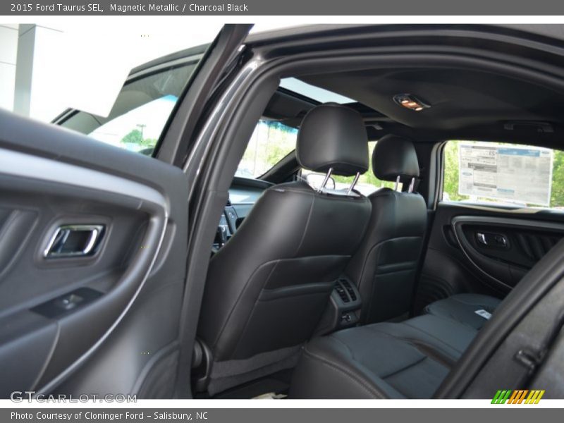 Magnetic Metallic / Charcoal Black 2015 Ford Taurus SEL