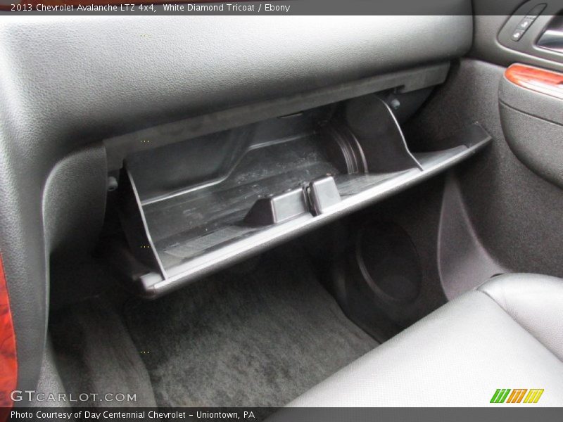 White Diamond Tricoat / Ebony 2013 Chevrolet Avalanche LTZ 4x4