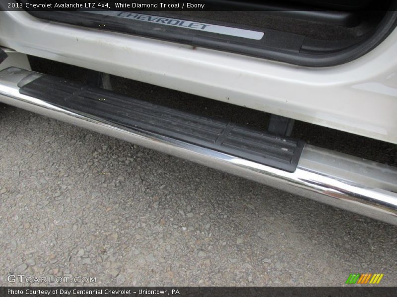 White Diamond Tricoat / Ebony 2013 Chevrolet Avalanche LTZ 4x4
