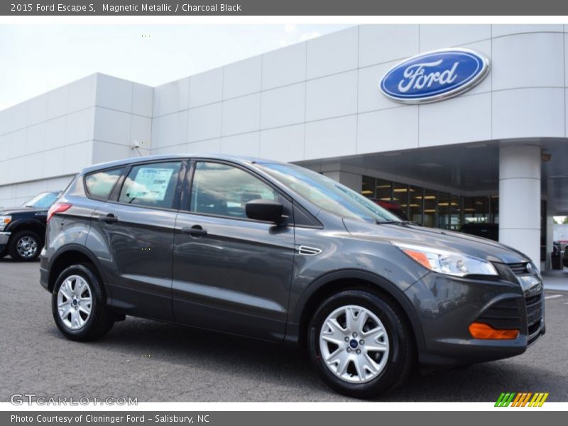 Magnetic Metallic / Charcoal Black 2015 Ford Escape S