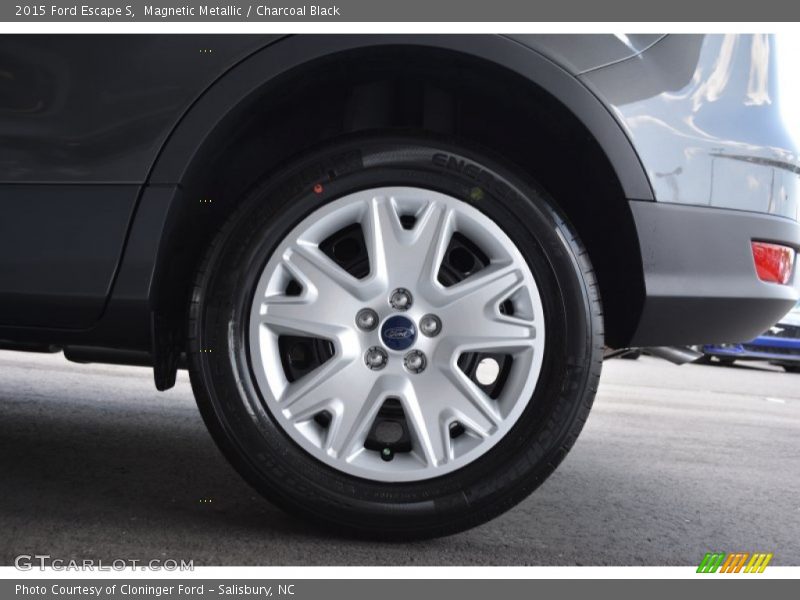 Magnetic Metallic / Charcoal Black 2015 Ford Escape S