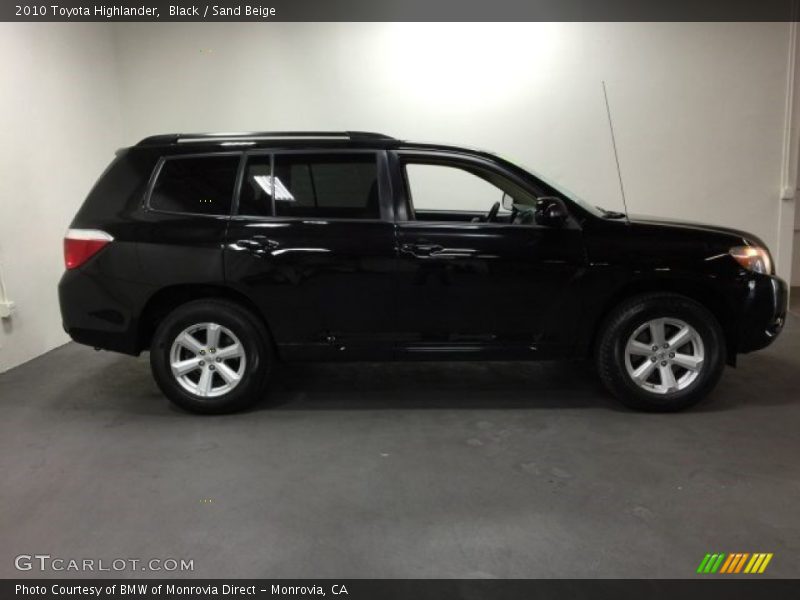 Black / Sand Beige 2010 Toyota Highlander