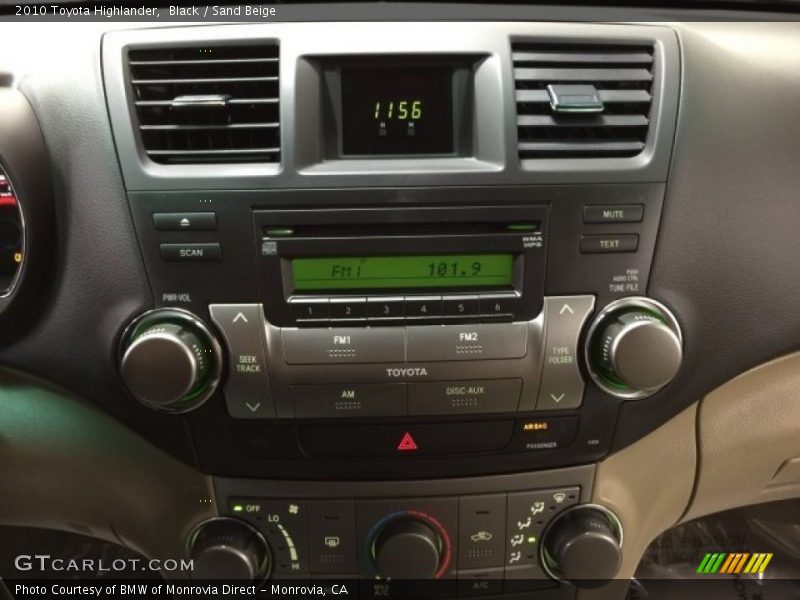 Black / Sand Beige 2010 Toyota Highlander