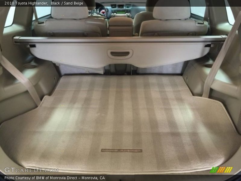 Black / Sand Beige 2010 Toyota Highlander