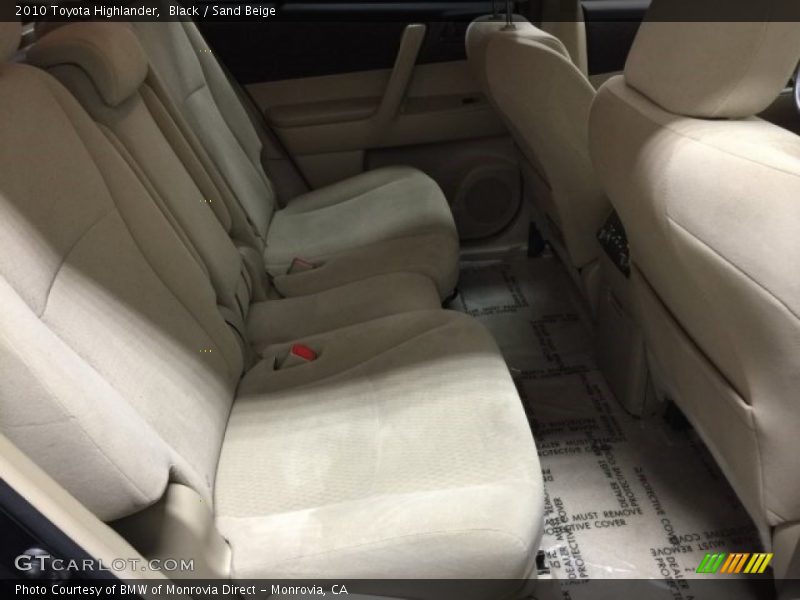 Black / Sand Beige 2010 Toyota Highlander