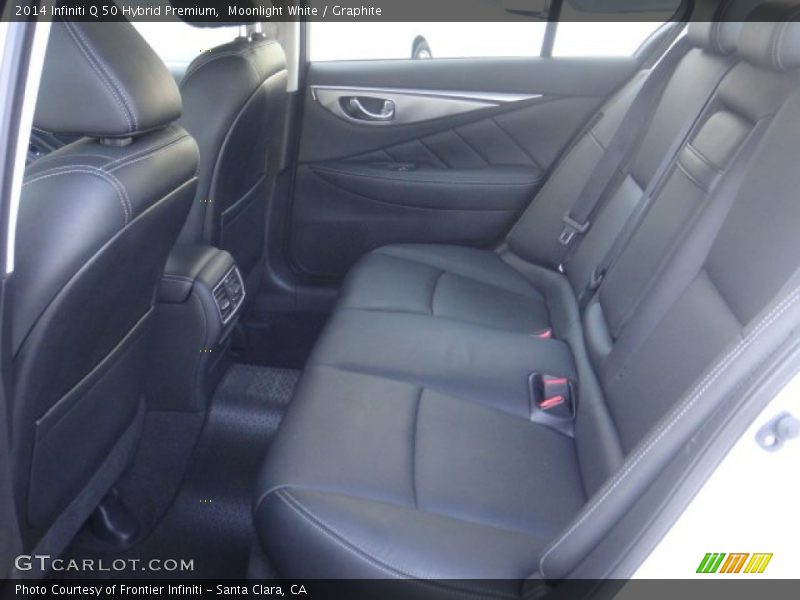 Rear Seat of 2014 Q 50 Hybrid Premium