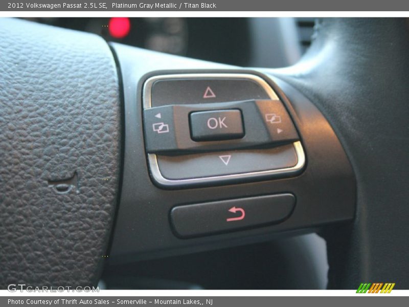Platinum Gray Metallic / Titan Black 2012 Volkswagen Passat 2.5L SE