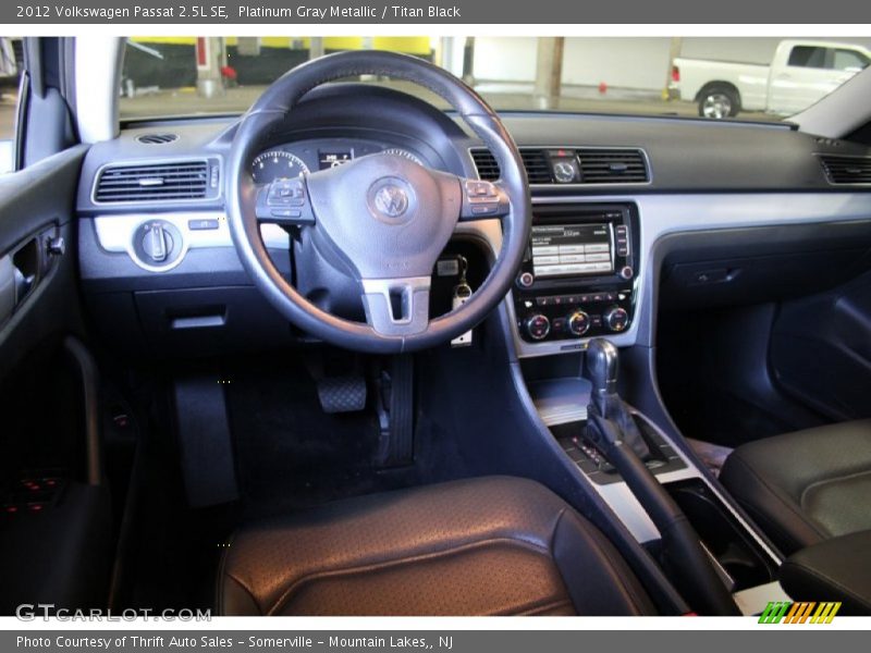 Platinum Gray Metallic / Titan Black 2012 Volkswagen Passat 2.5L SE