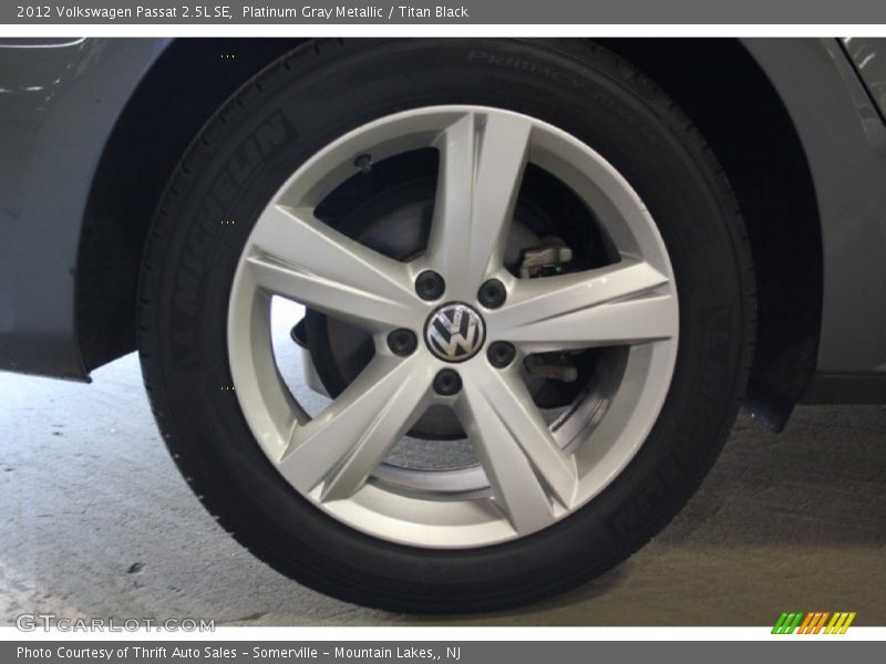 Platinum Gray Metallic / Titan Black 2012 Volkswagen Passat 2.5L SE