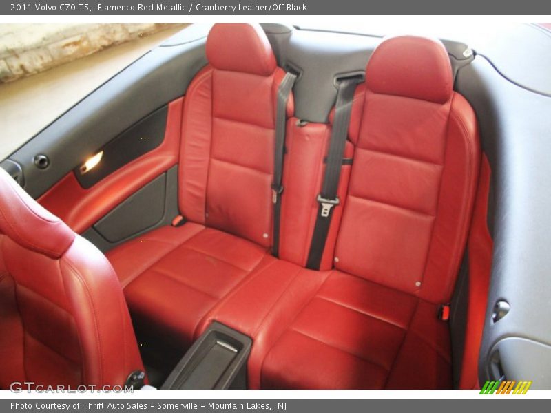 Flamenco Red Metallic / Cranberry Leather/Off Black 2011 Volvo C70 T5