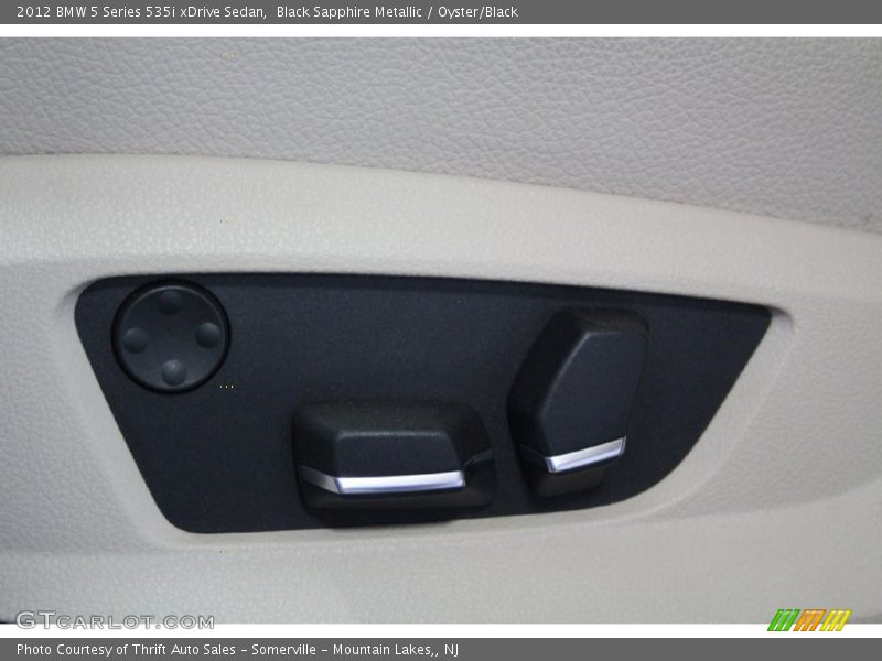 Black Sapphire Metallic / Oyster/Black 2012 BMW 5 Series 535i xDrive Sedan