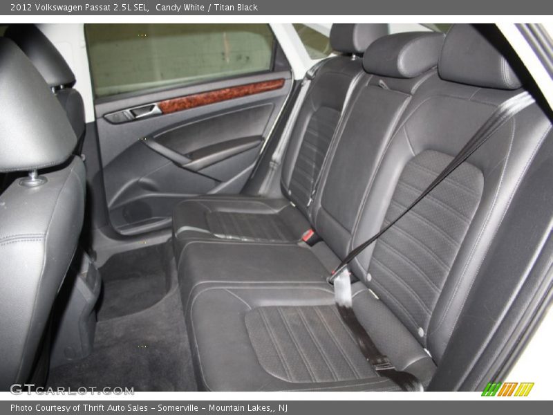 Candy White / Titan Black 2012 Volkswagen Passat 2.5L SEL