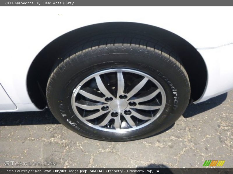 Clear White / Gray 2011 Kia Sedona EX