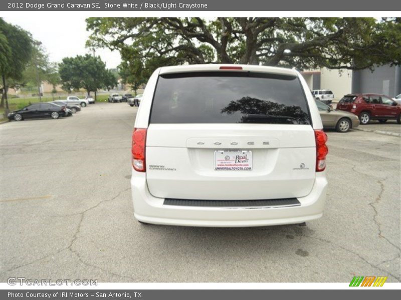 Stone White / Black/Light Graystone 2012 Dodge Grand Caravan SE