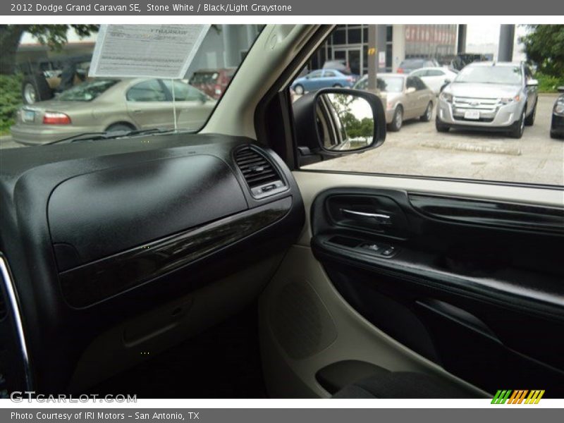 Stone White / Black/Light Graystone 2012 Dodge Grand Caravan SE