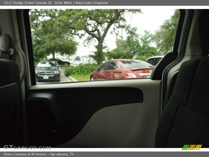 Stone White / Black/Light Graystone 2012 Dodge Grand Caravan SE