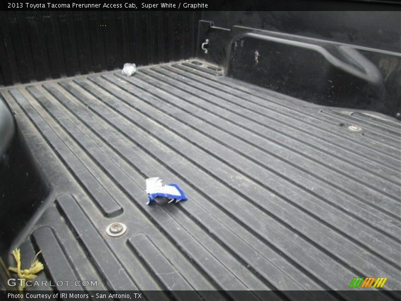 Super White / Graphite 2013 Toyota Tacoma Prerunner Access Cab