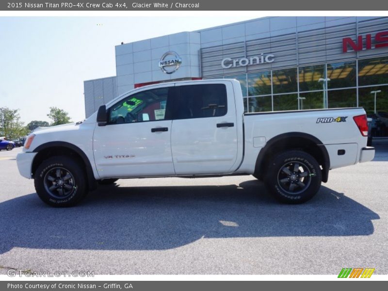 Glacier White / Charcoal 2015 Nissan Titan PRO-4X Crew Cab 4x4