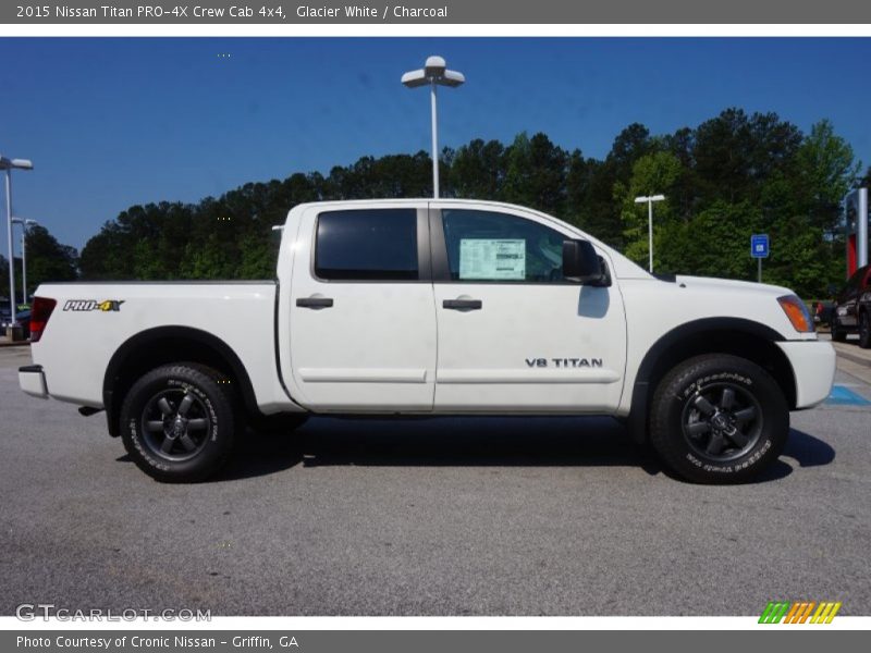  2015 Titan PRO-4X Crew Cab 4x4 Glacier White
