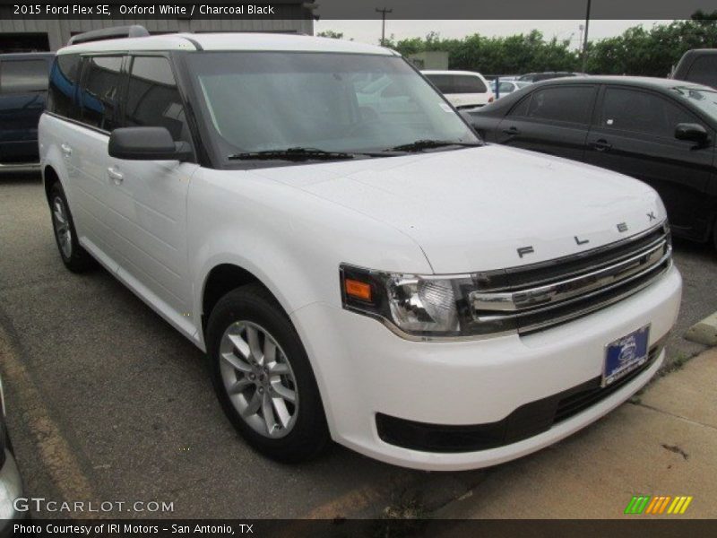 Oxford White / Charcoal Black 2015 Ford Flex SE