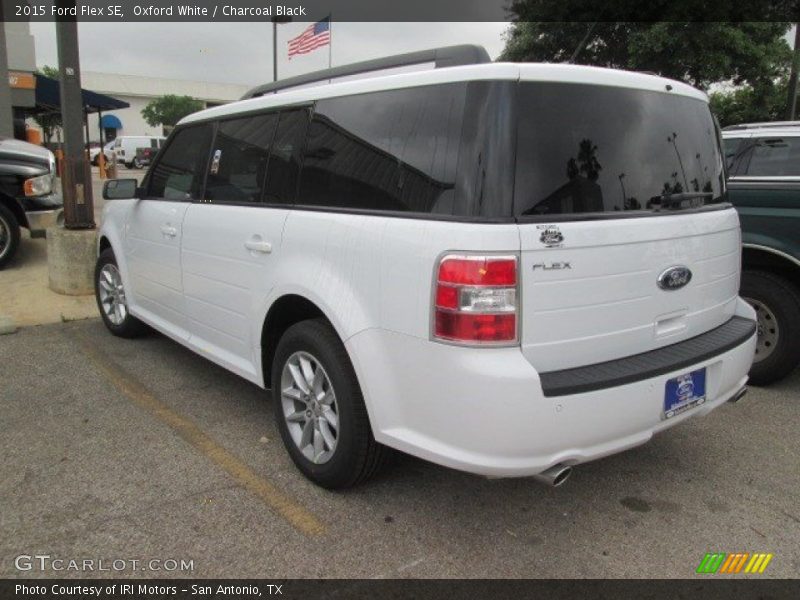 Oxford White / Charcoal Black 2015 Ford Flex SE