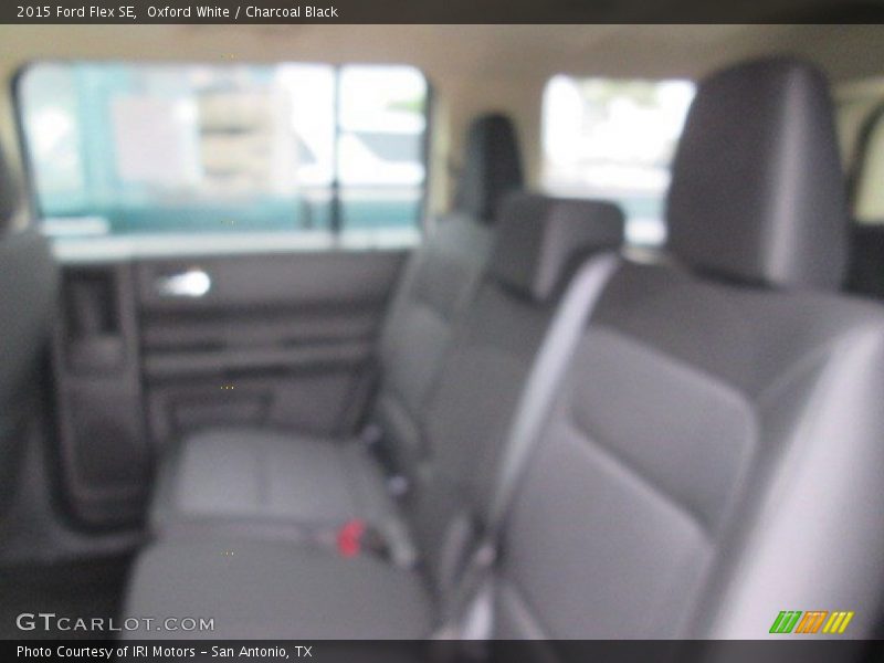 Oxford White / Charcoal Black 2015 Ford Flex SE