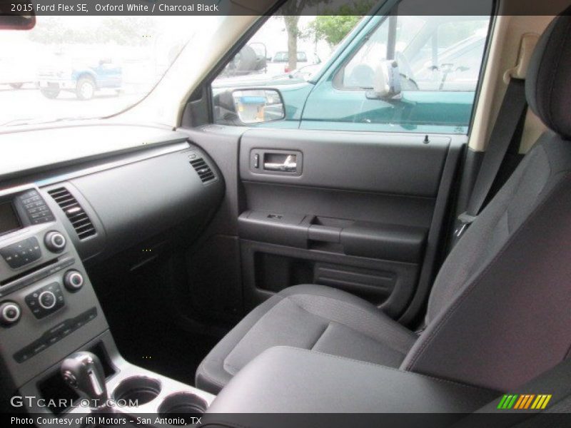 Oxford White / Charcoal Black 2015 Ford Flex SE