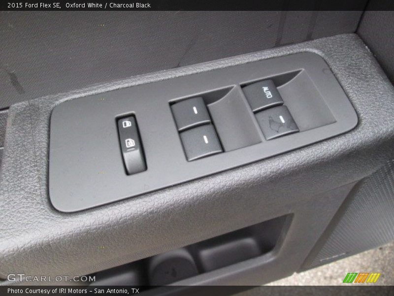 Oxford White / Charcoal Black 2015 Ford Flex SE