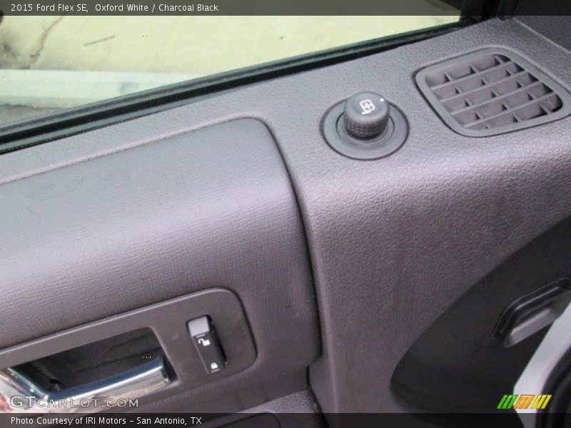 Oxford White / Charcoal Black 2015 Ford Flex SE