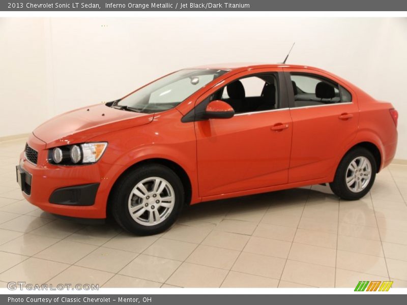 Front 3/4 View of 2013 Sonic LT Sedan