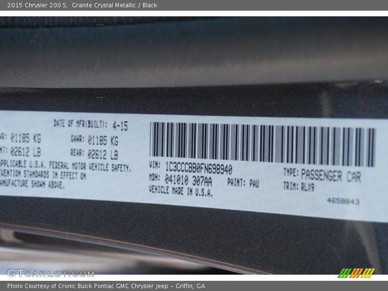 Granite Crystal Metallic / Black 2015 Chrysler 200 S