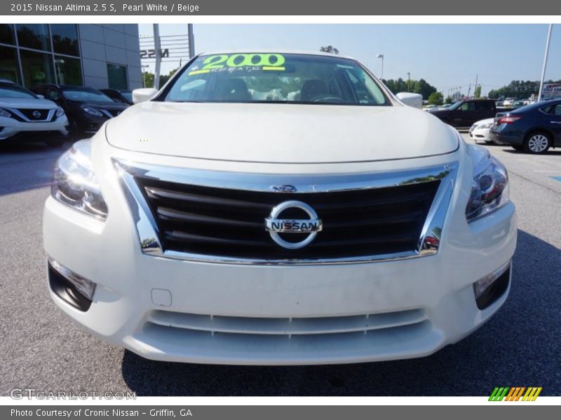 Pearl White / Beige 2015 Nissan Altima 2.5 S
