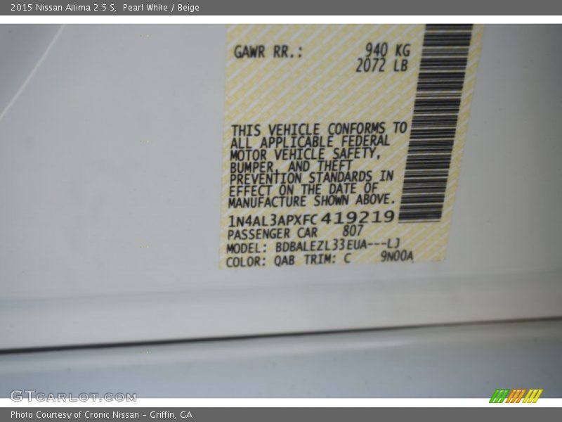 Pearl White / Beige 2015 Nissan Altima 2.5 S