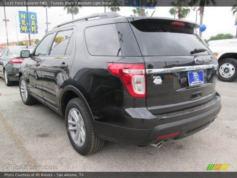 Tuxedo Black / Medium Light Stone 2015 Ford Explorer FWD