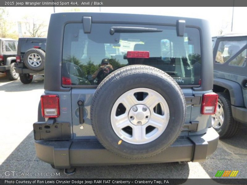 Anvil / Black 2015 Jeep Wrangler Unlimited Sport 4x4